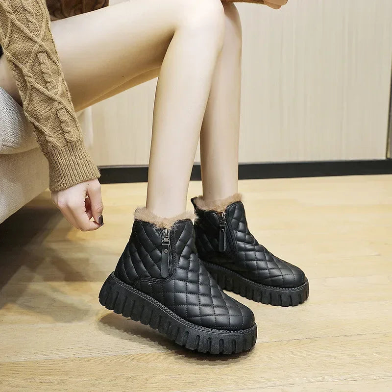 Bota Feminina de Inverno Confortável Design Xadrez