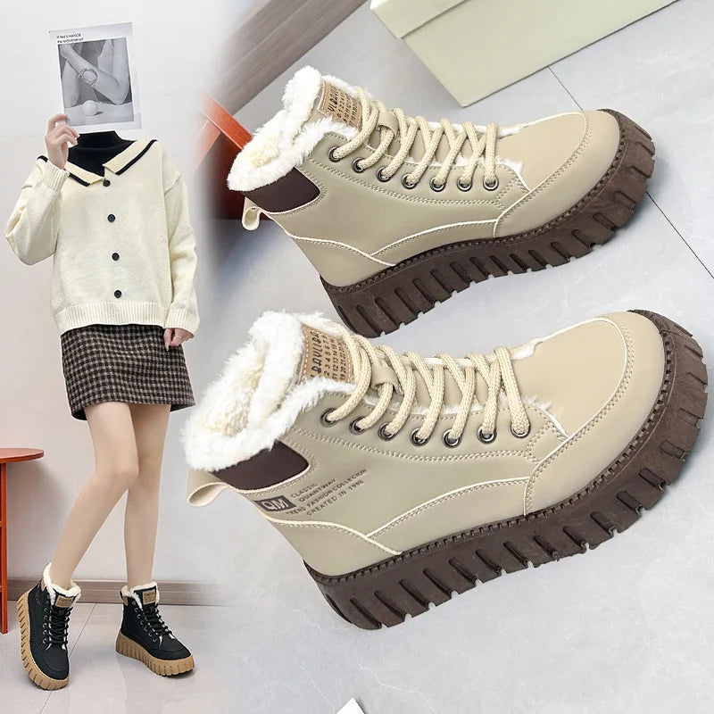 Bota de Inverno Feminina com Plataforma