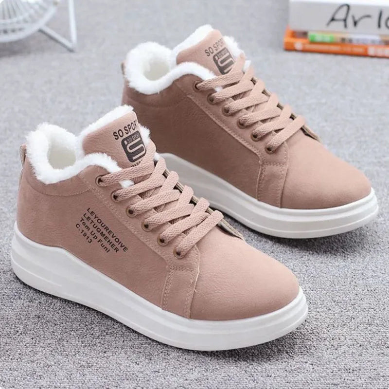 Bota Curta Feminina confortável de Inverno